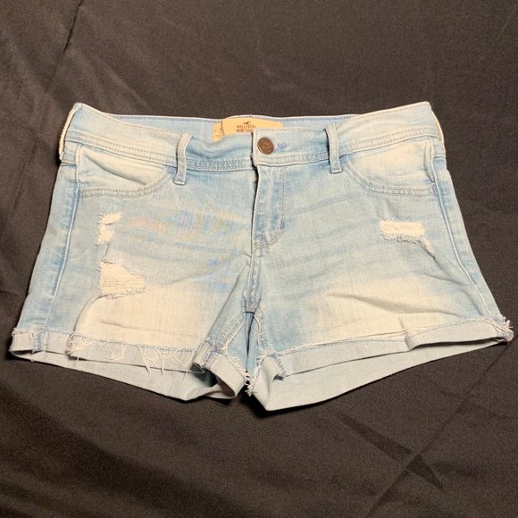 Women's Hollister Midi Shorts - Picture 1 of 3
